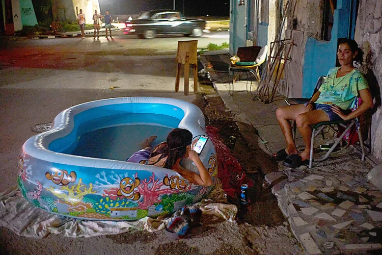 Life in Cuba revolves around small bursts of power
